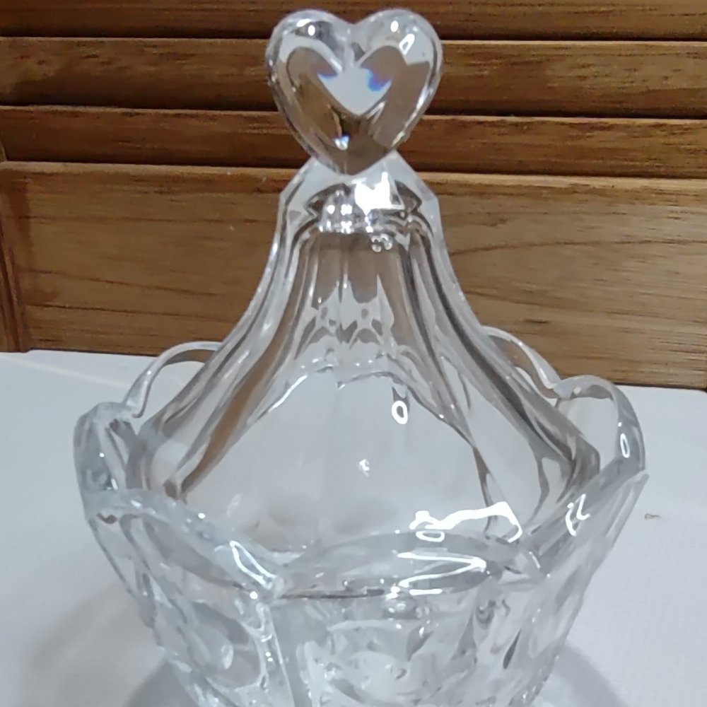 COPY - Lead Crystal Heart Lidded Candy Dish from Fifth Avenue  Mint Condition